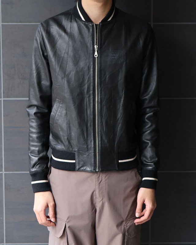 No-collar leather blouson
