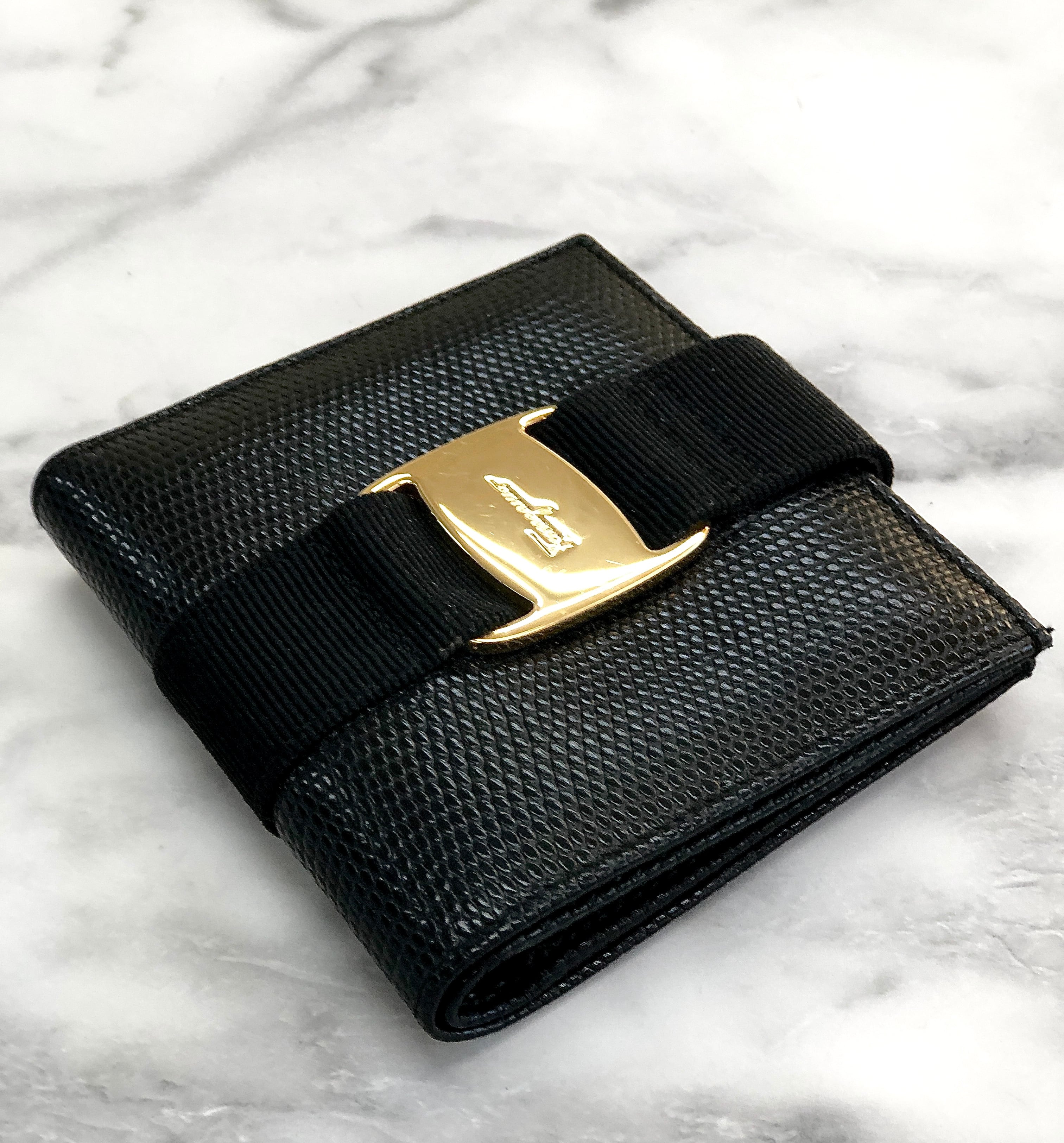 美品 Ferragamo ヴァラ リザード型押し ブラウン 24.5cm