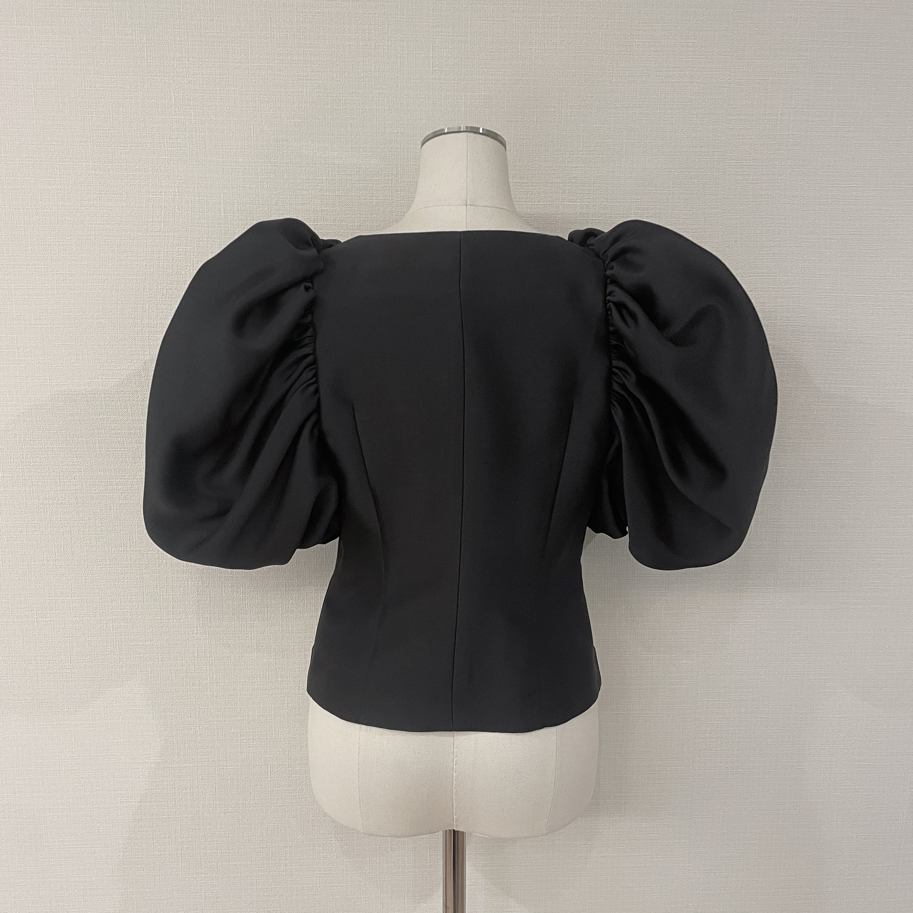 バルーンギャザーブラウス Sarah ブラック | Cygne 