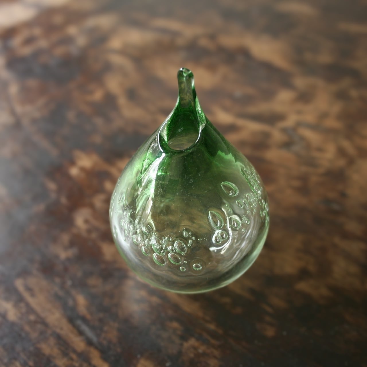 花器(高さ 9 cm)雫花器 グリーン S | TSUNE;田中恒子の器 オンラインストア
