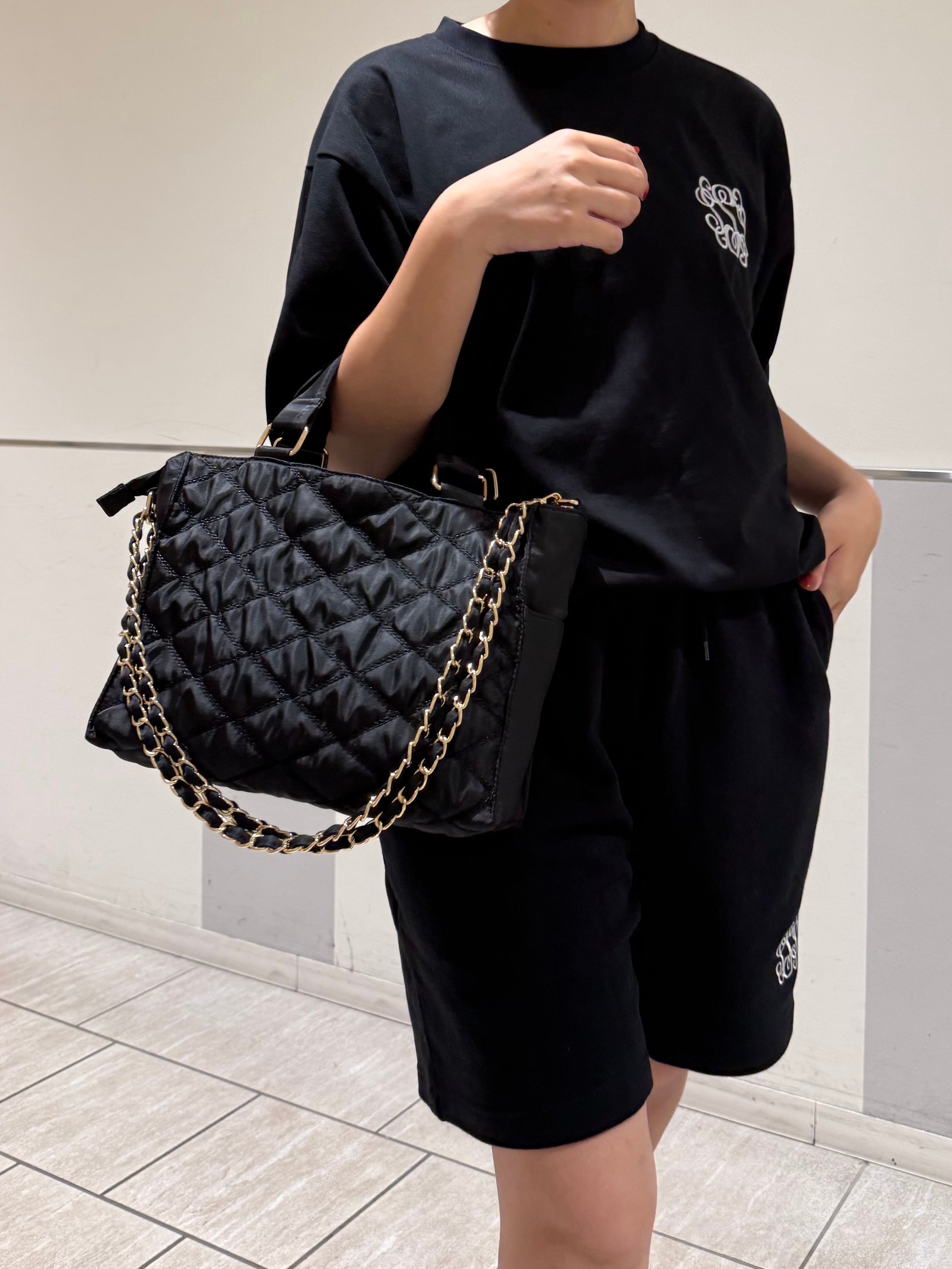 soleile キルティング ショルダーバッグ ブラックスクエアバック数回使用 スクエアバッグ ブラック | soleile