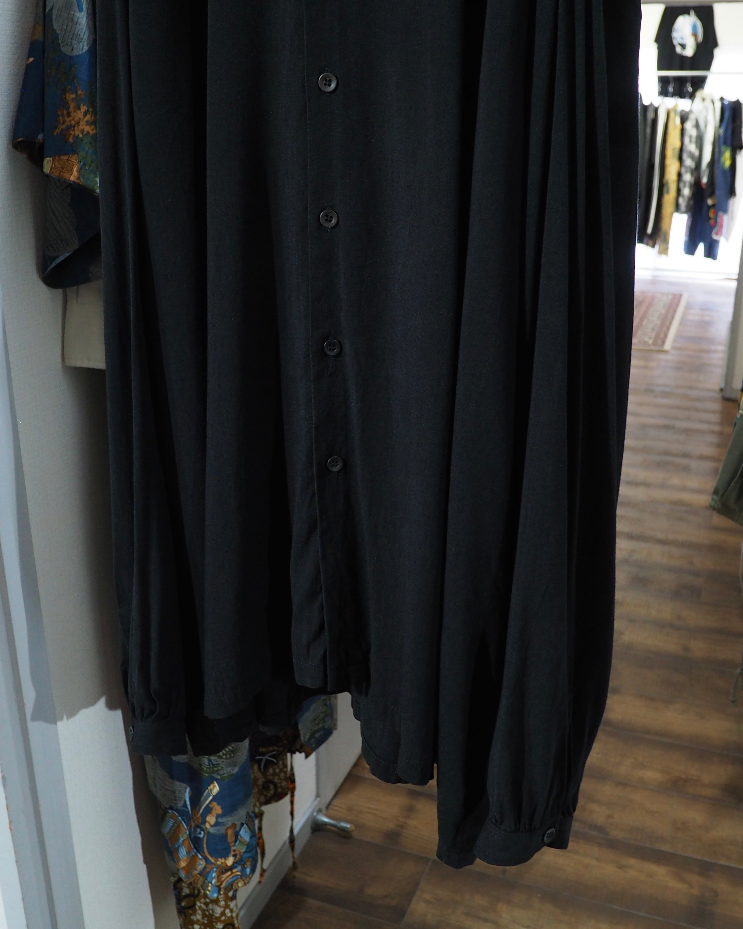 1980s " ANDROS - Special " Black Gather vintage Drape loose No collar Shirt (Made in Canada)