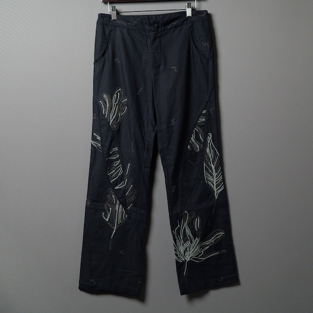[HaaT]　Botanical Embroidery Pants