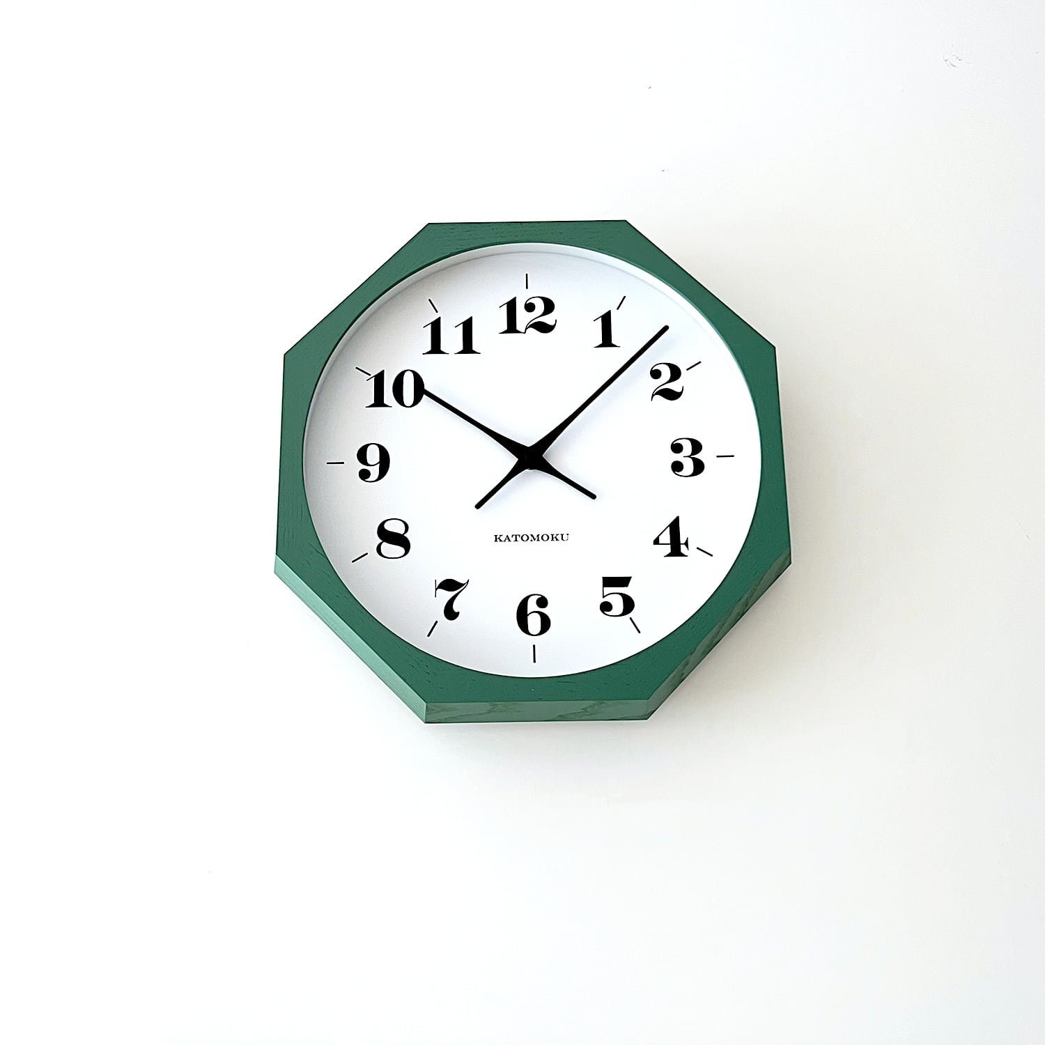 KATOMOKU muku clock 12 八角形 グリーン km-97GR8 掛け時計 | 加藤