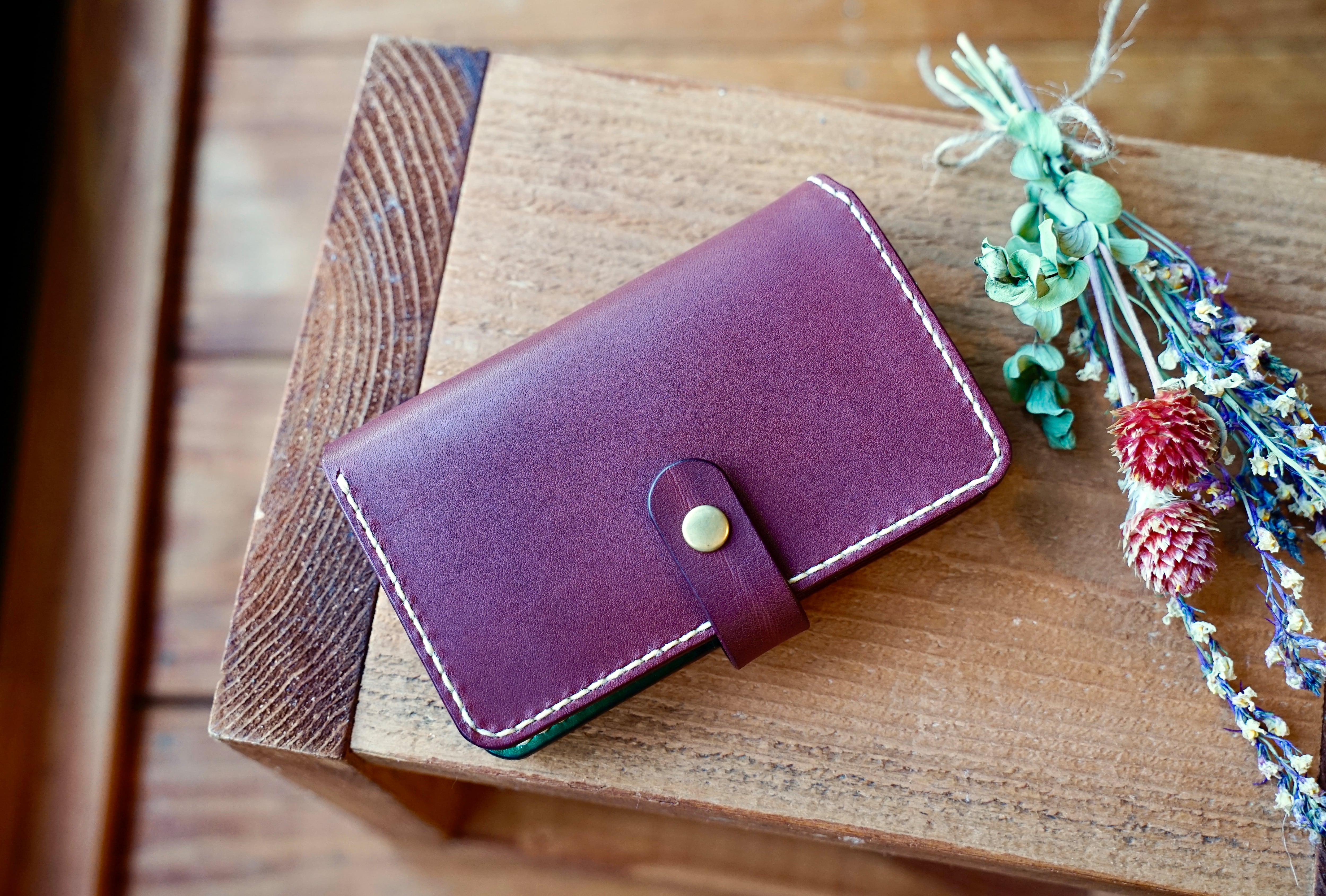 ミドルウォレット/両面カード収納（ワイン） | 革細工と
