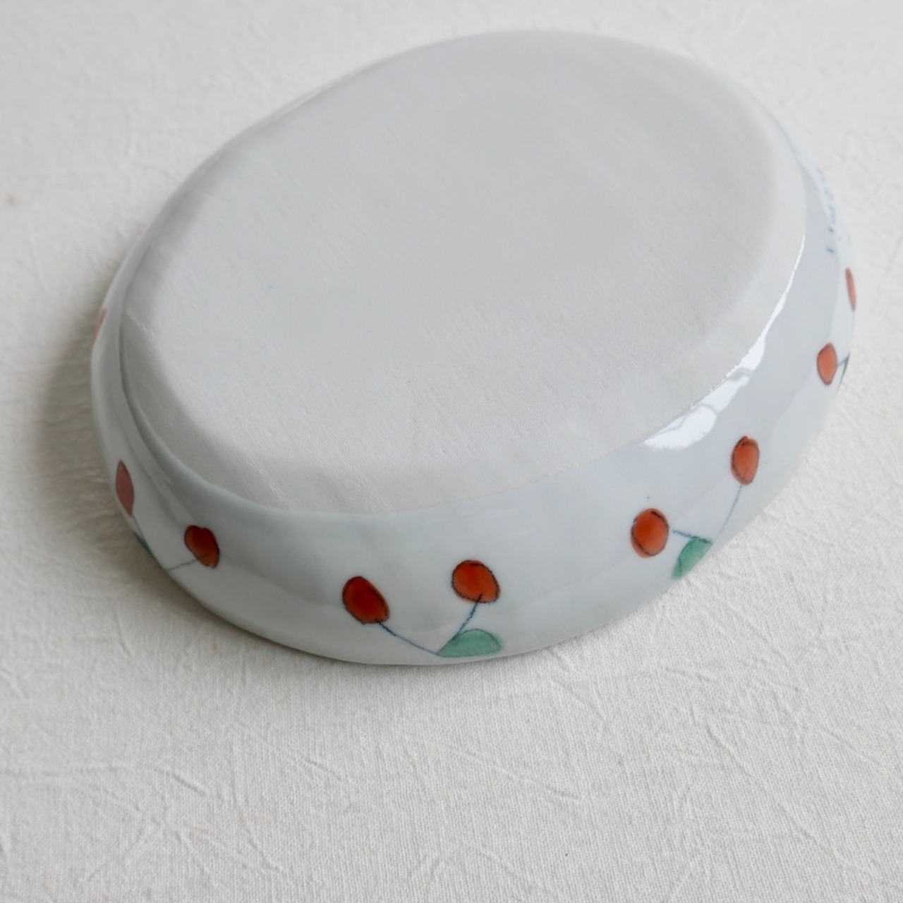 村田菜穂美作　カレー皿　「うさちゃんとさくらんぼ」［2104130000041］