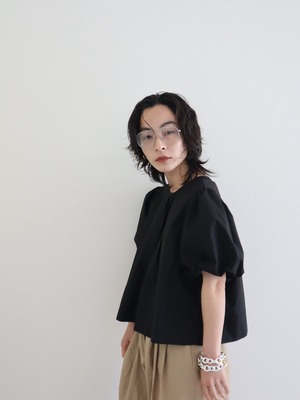 volume blouse