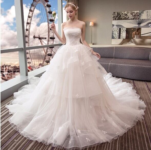 豪華! ウエディングドレス エンパイアライン 柔らかく重ねたチュールスカ トレーン | David1021k Dress 豪華! ウエディングドレス エンパイアライン 柔らかく重ねたチュールスカ トレーン | David1021k Dress