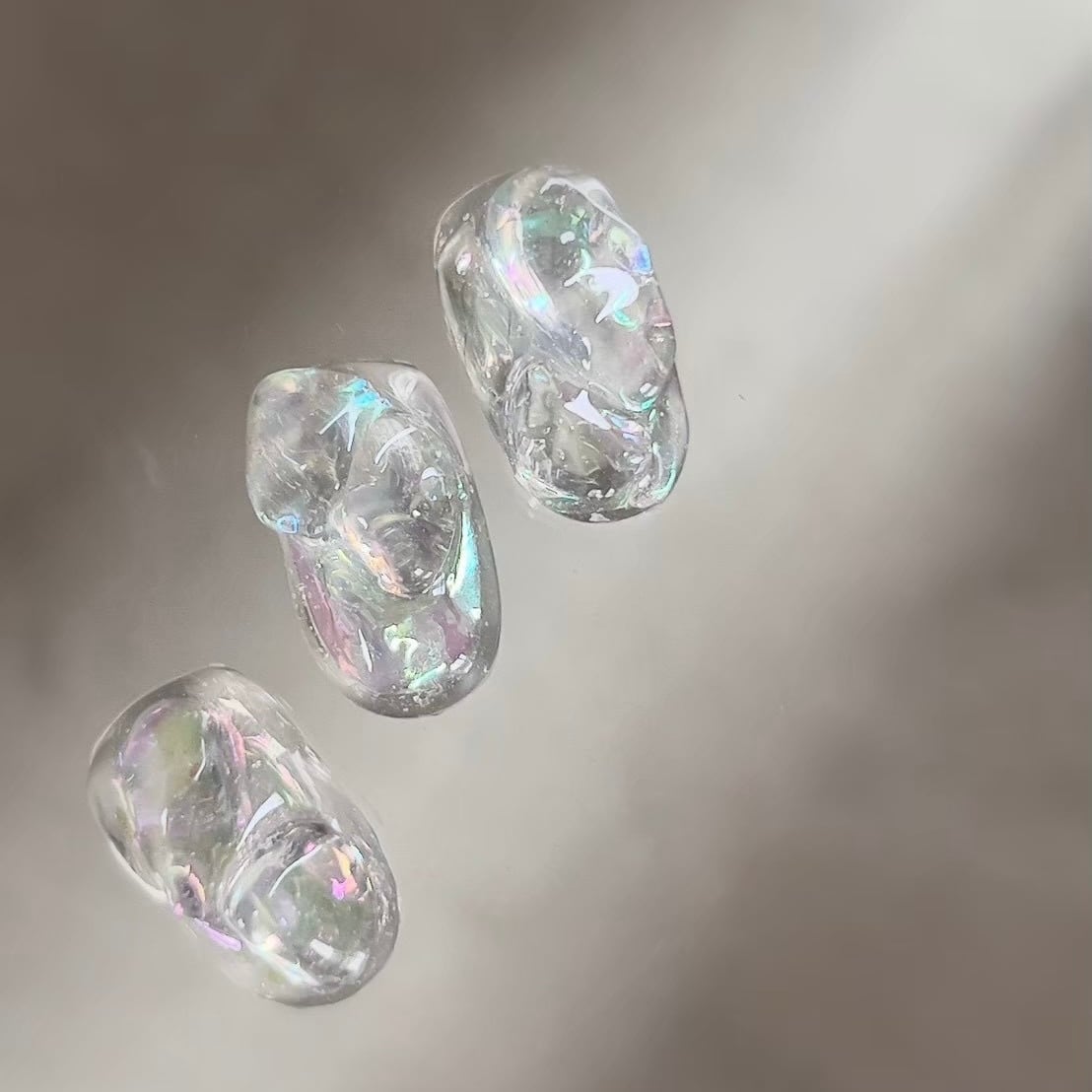 F1634 Crystal aurora foil | atelier NOVEL