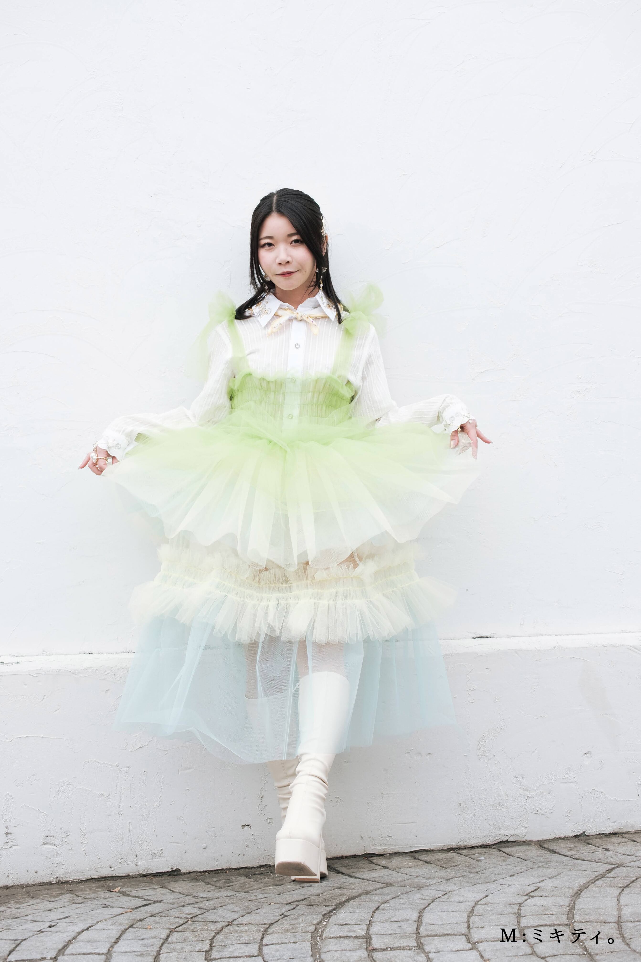 O0043 | Lila Lily