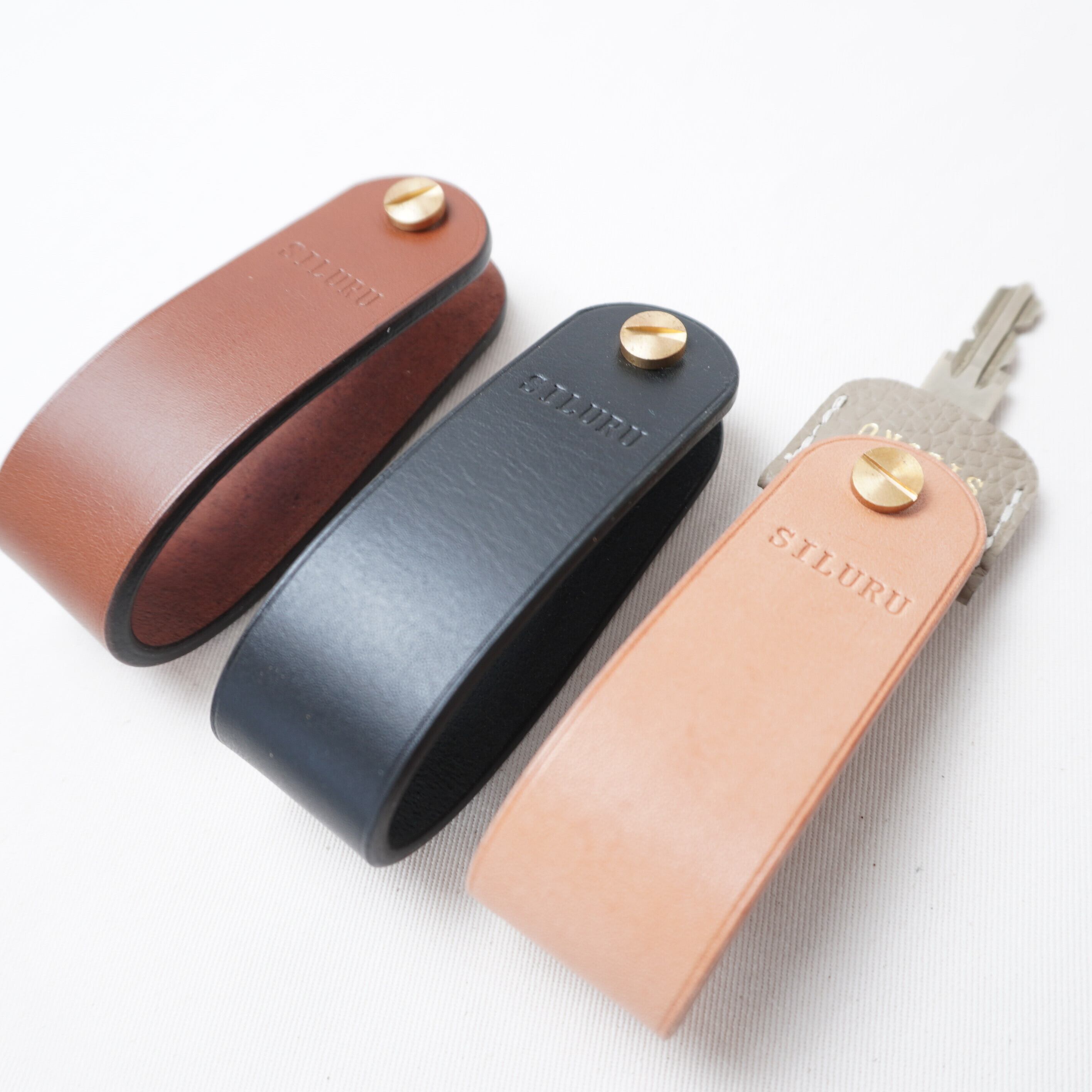 Small Leather Goods | SILURU