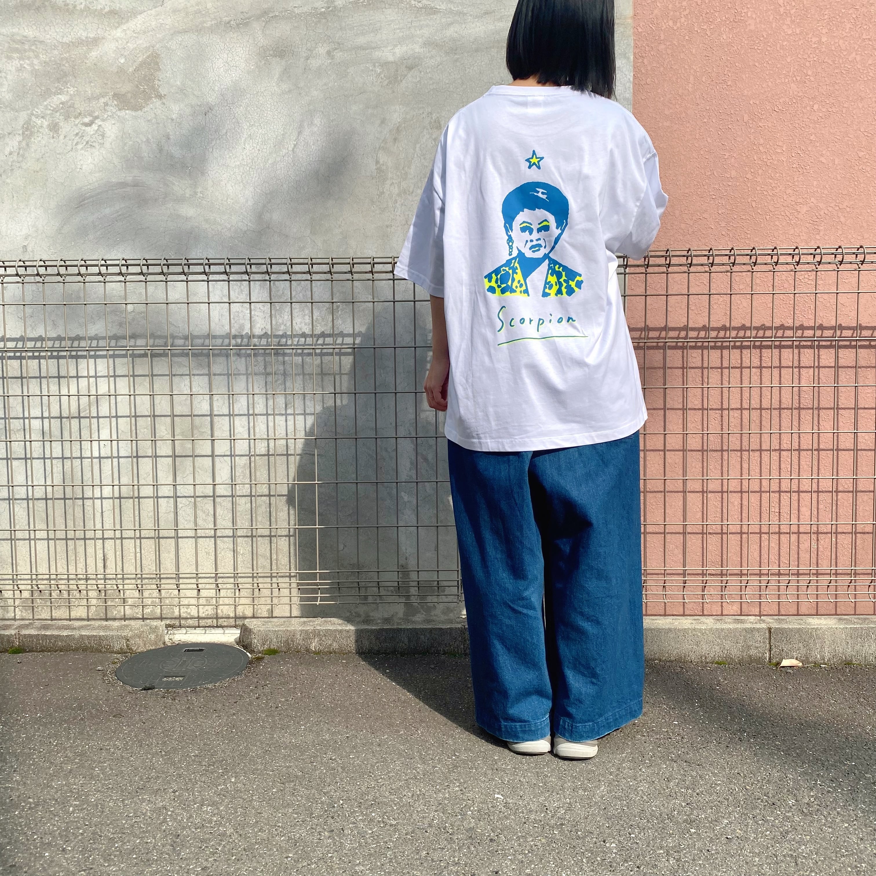 Scorpion」ボックスシルエット Tシャツ（ホワイト） | YUKI HORIMOTO