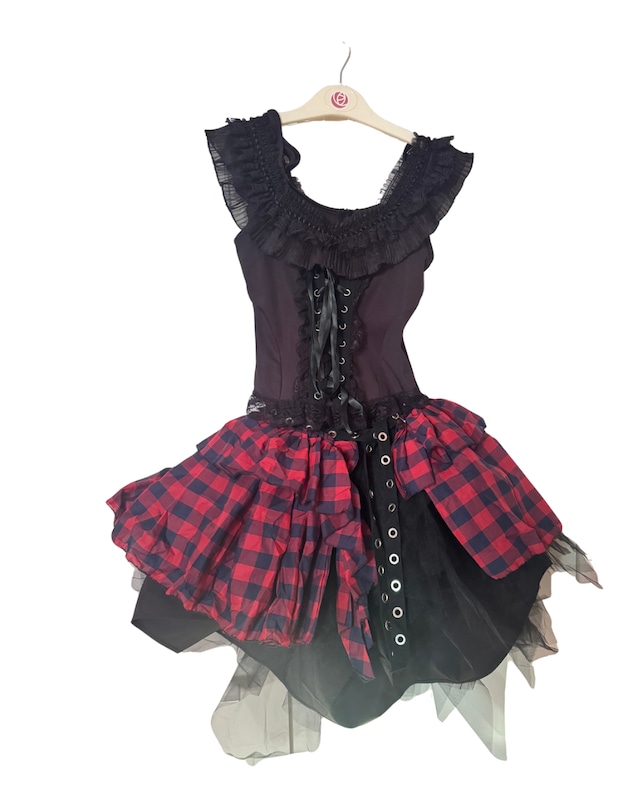 赤チェック巻きスカート(黒パニエ付き)