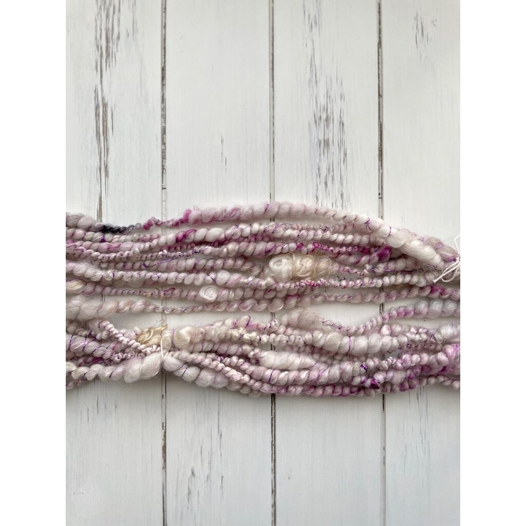 アートヤーン  手紡ぎ糸 【22–0101】