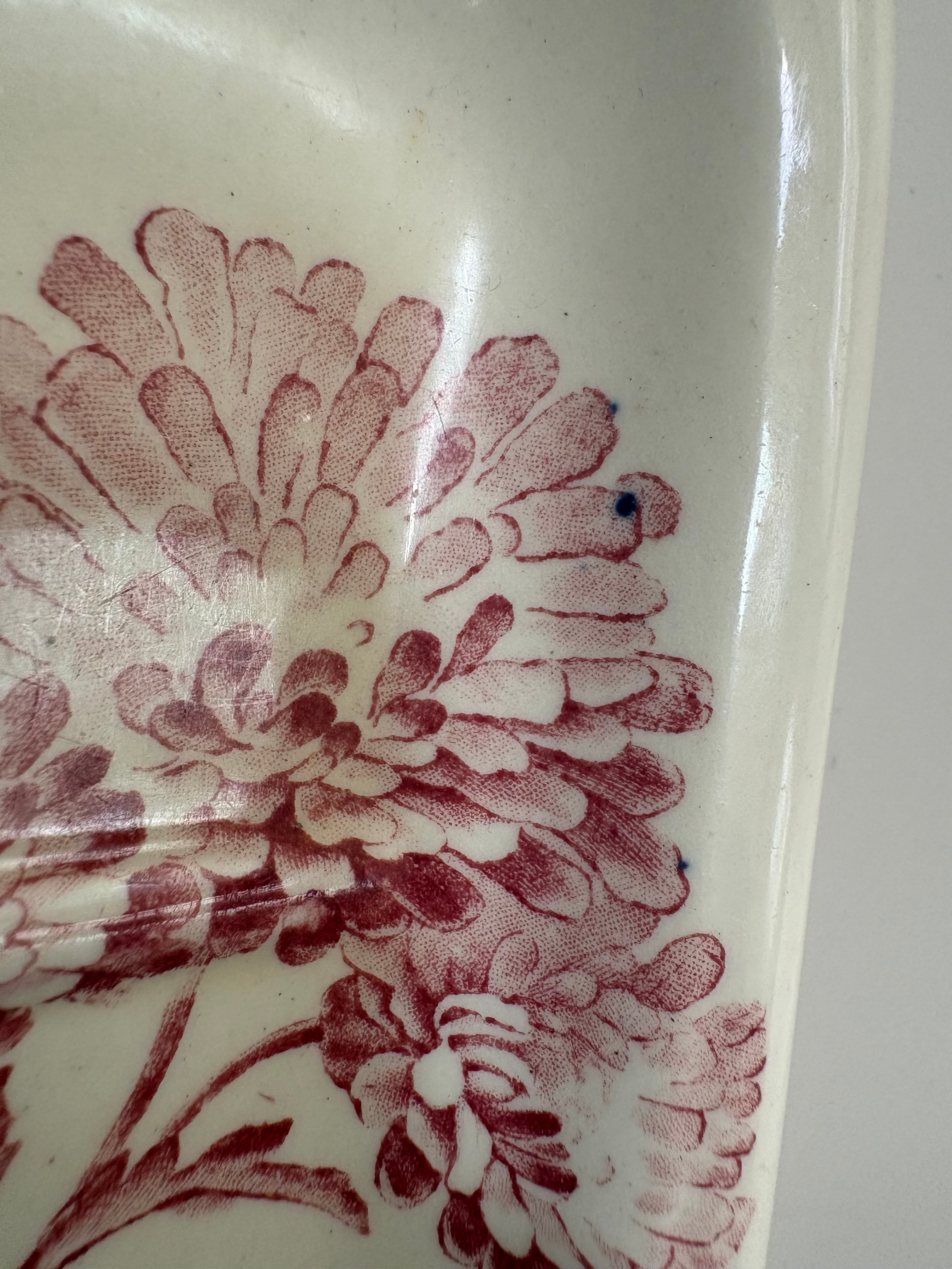 花模様のトレイ（ピンクの花絵付け）｜イギリスアンティーク