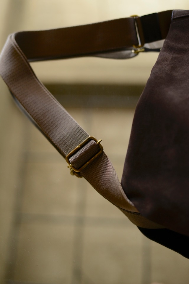 CS.MARTY / COW SUEDE SCRUNCHED SHOULDER BAG