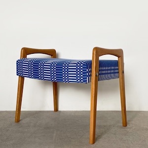 Foot stool with Johanna Gullichsen Helios / CH071