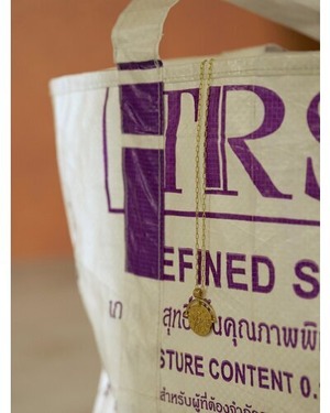 【CHIGNON】 変形ｺｲﾝﾈｯｸﾚｽ