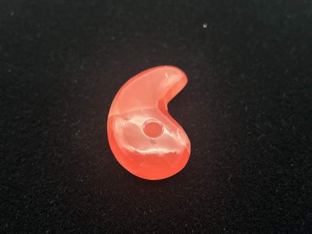 勾玉（北海道インカローズ）