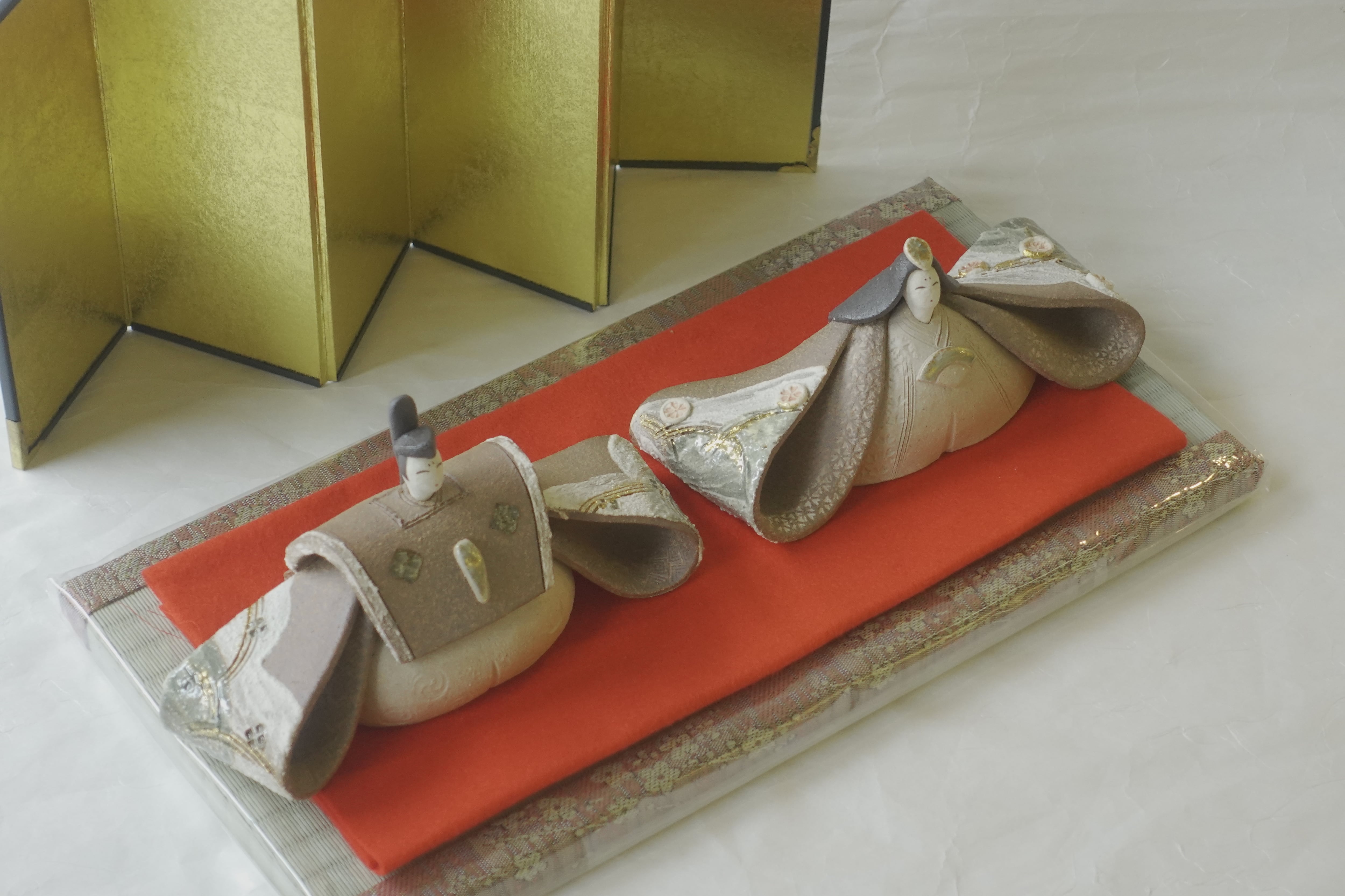 雛人形 手毬桜 金彩 木製 三段 雛人形 手毬桜 金彩 木製 三段 市松人形｜雛人形｜人形の伏見屋