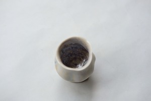己知用火 ｜有脚茶杯