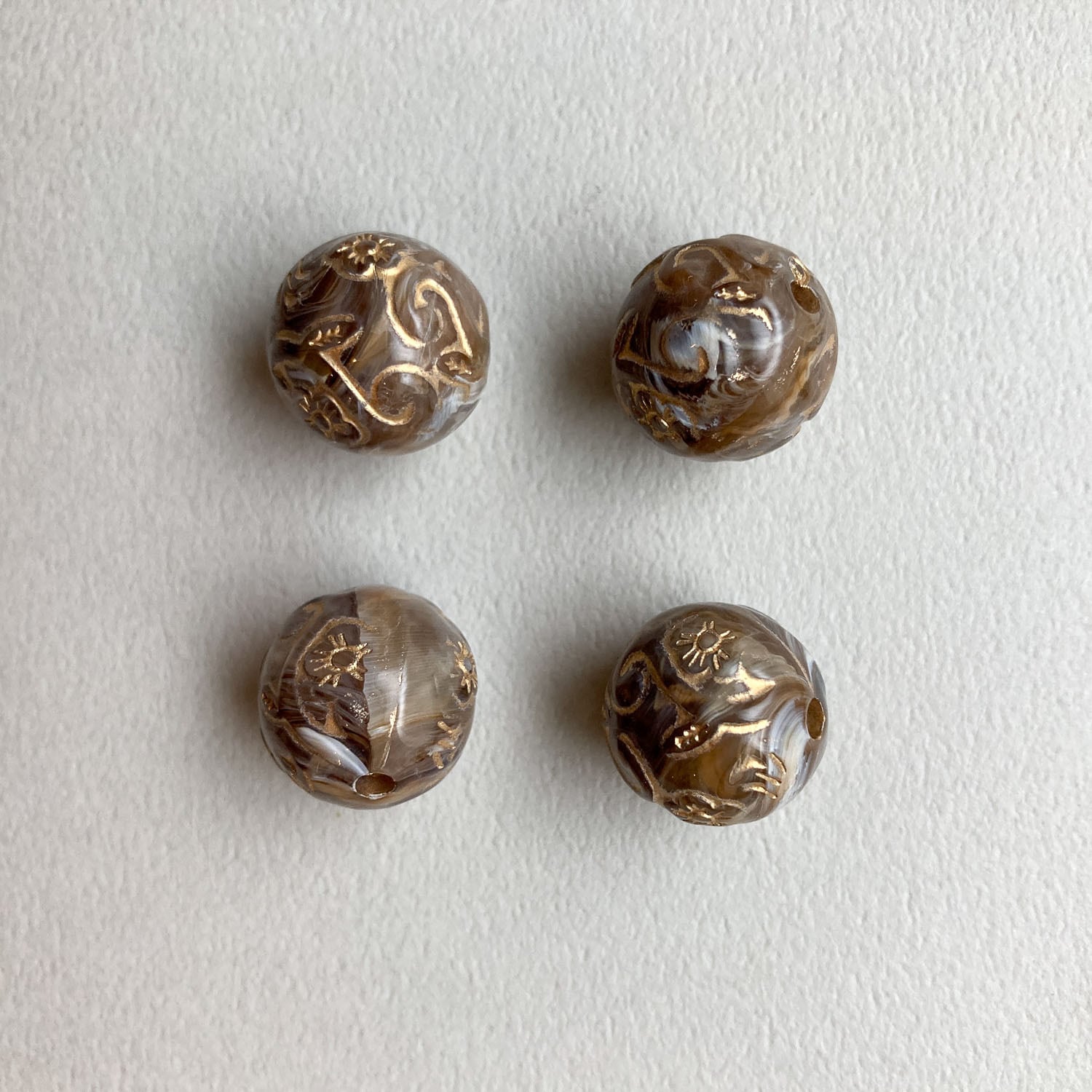 再入荷〉草花模様ラウンドビーズS（16mm） | Dua-アクセサリーパーツ