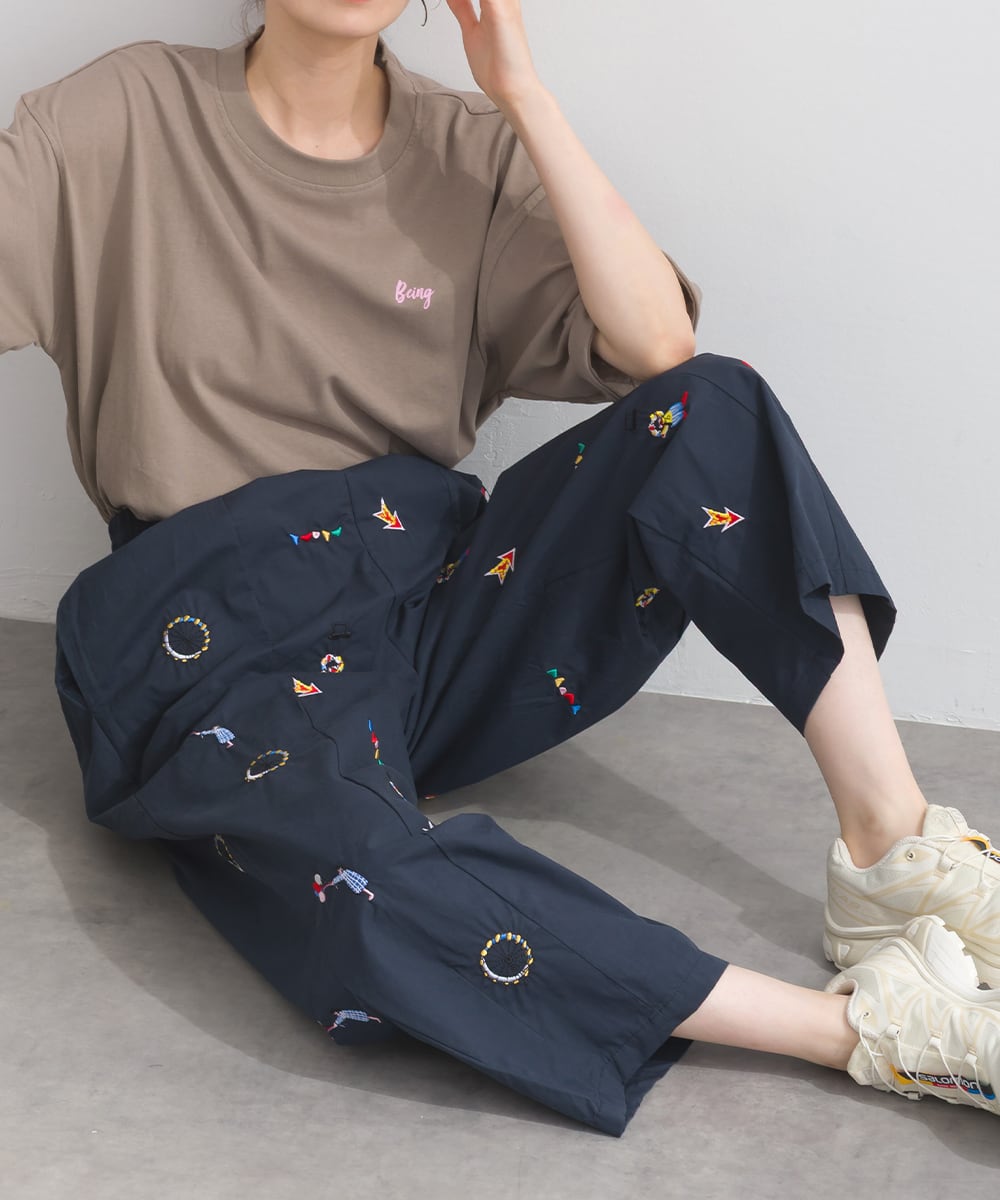 D262091 サーカス総柄刺繍パンツ / All-Over Embroidery Stitch Pants