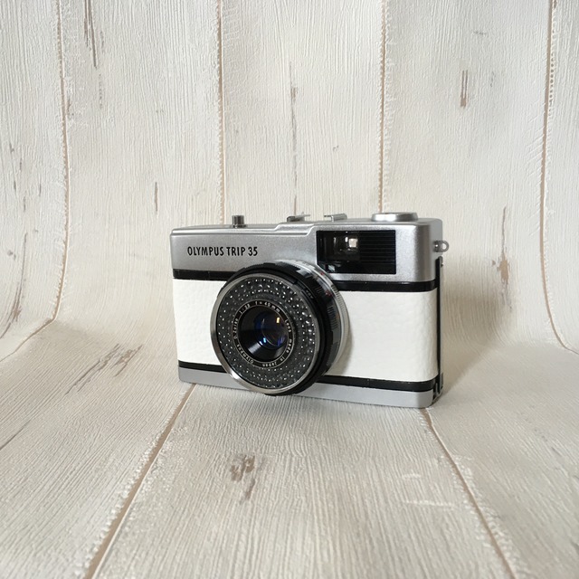 Olympus TRIP 35  <スノーホワイト>