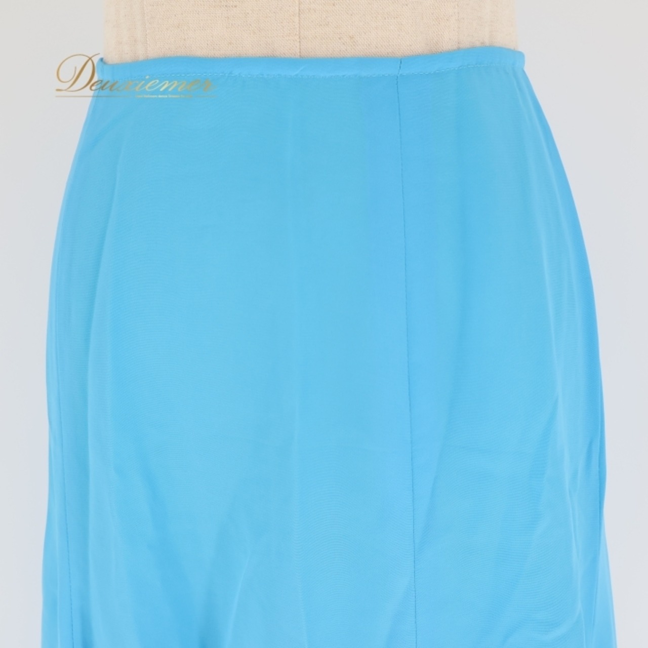 フラメンコ 衣装 ソニアジョーンズ SONIA JOHNES  ペチコート スカート ファルダ 水色 無地 軽い 薄い ダンス パーティ 発表会 ボランテ フリル ブルー系 フラメンコ衣装 スカートダンス ペチコート ファルダ おしゃれ 発表会衣装 踊り用衣装 軽量 上品 シンプル ステージ衣装