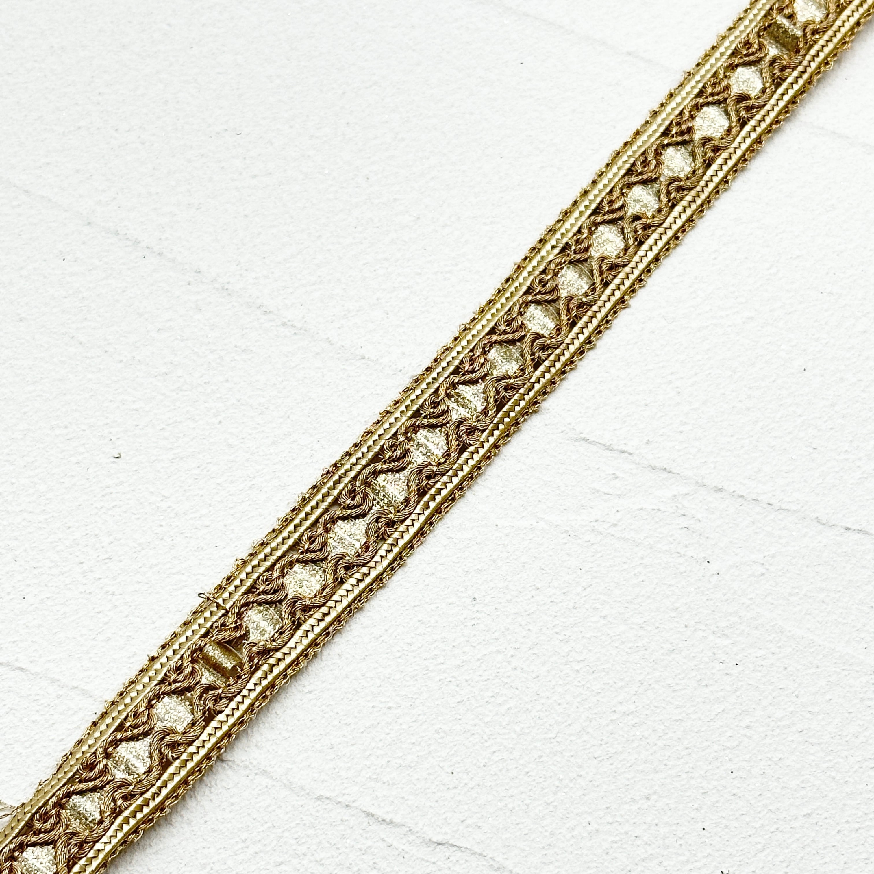 b24a76c8ffe6eff3a1e5de9b6f6c73