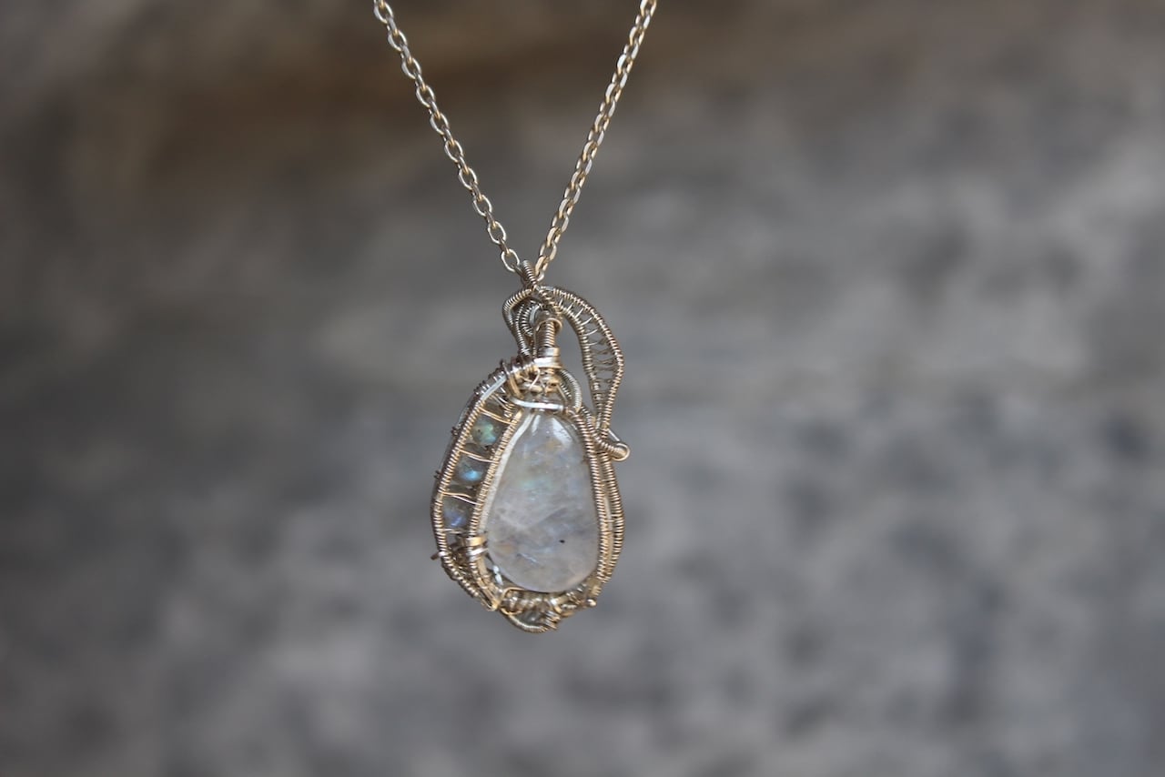 Rainbow moonstone & Labradorite silver925 wire wrapping pendant