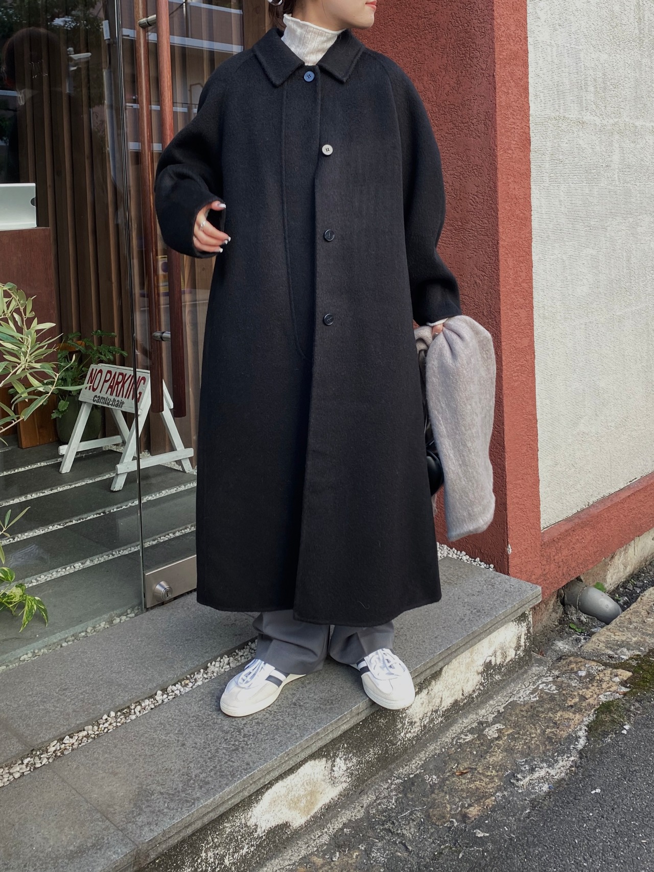 shaggy wool soutien collar long coat