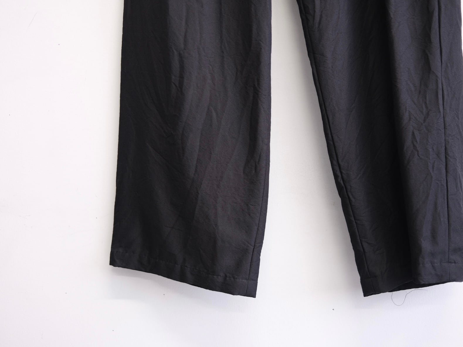 ULTERIOR” WASHED WOOL SILK TWILL DRAWSTRING PANTS BLACK” | Lapel