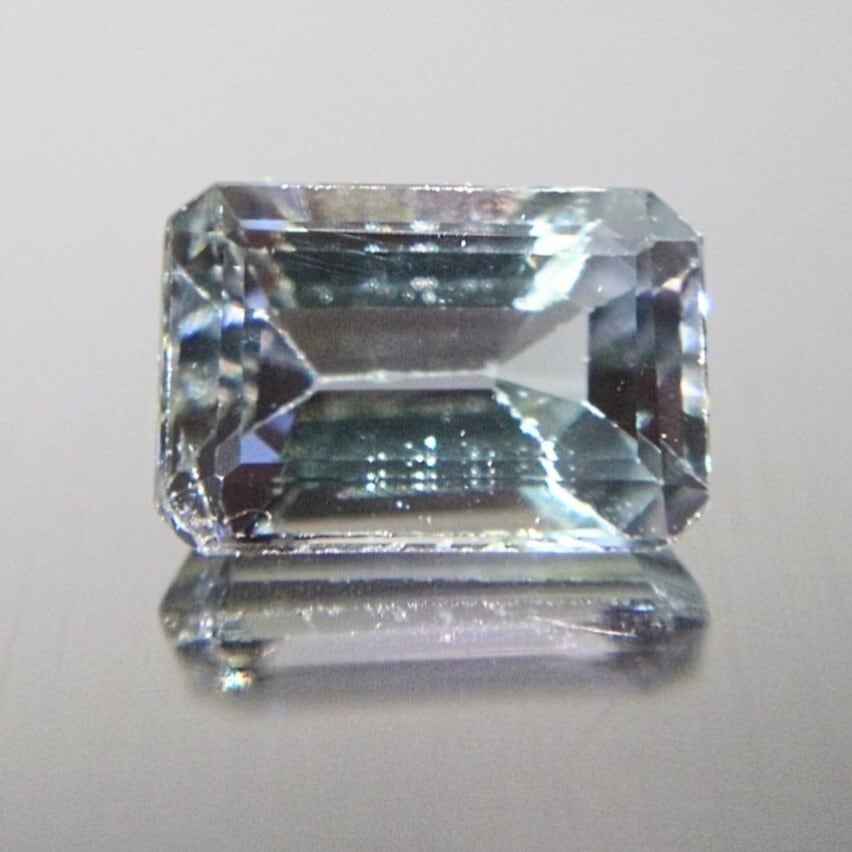 ゾイサイト ルース 天然 0.59ct | Chainon