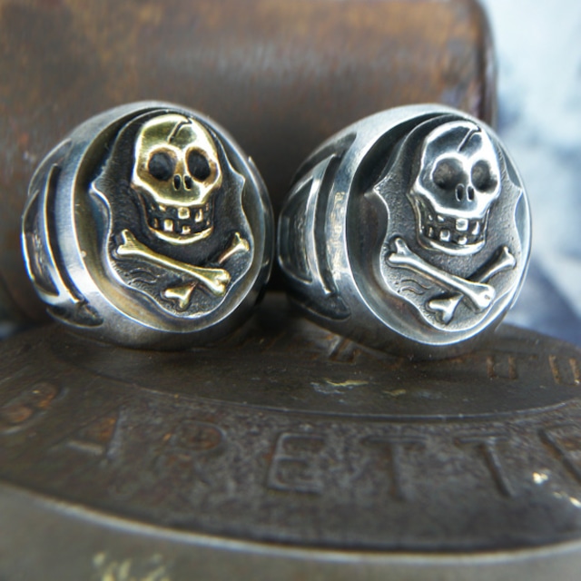 BANG-UP SKULL RING [ SILVER x BRASS ]  (生産終了）