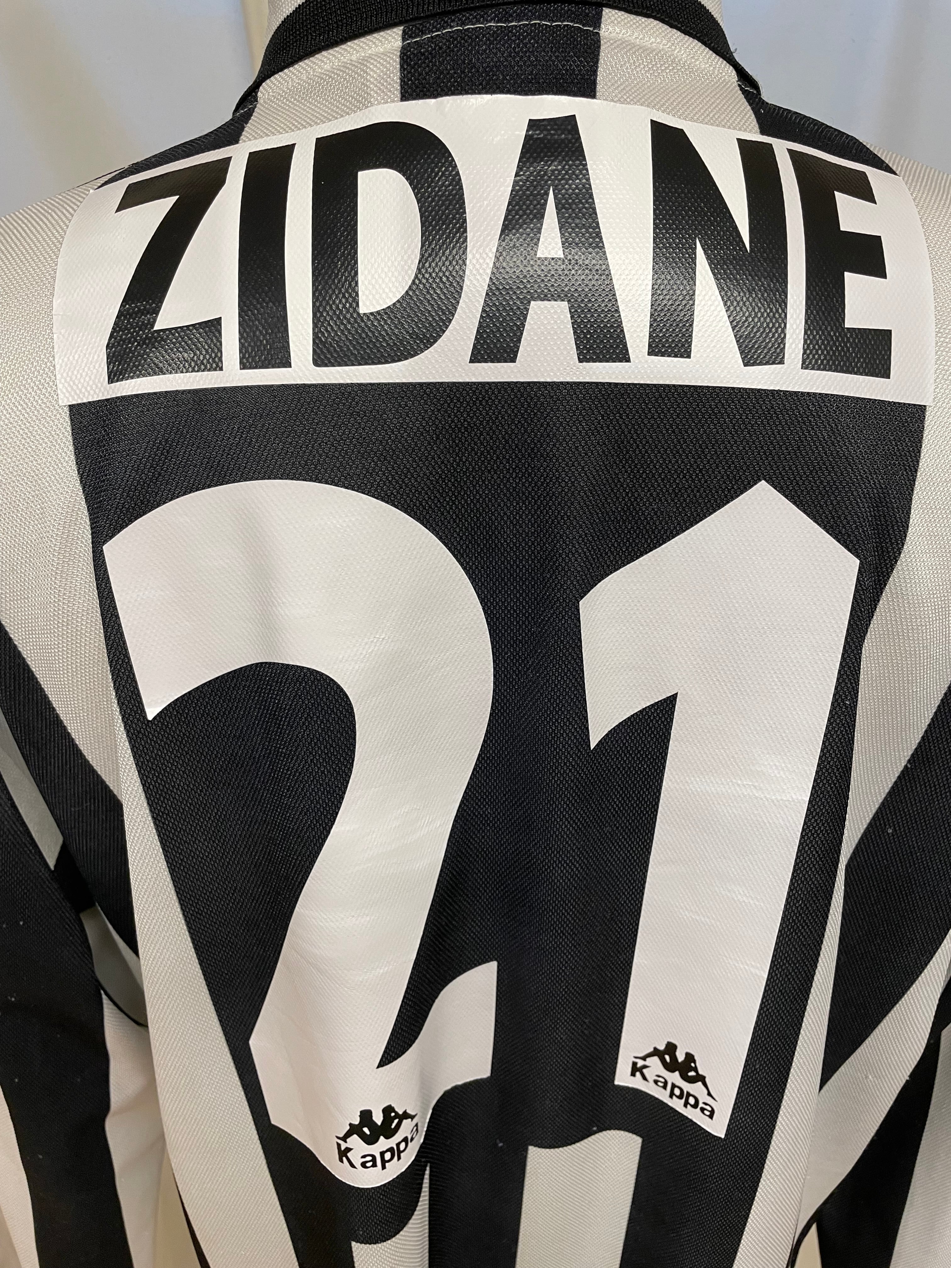 JUVENTUS Old Game Shirt 96-97 Home “ ZIDANE ” Made in ITALY / Long