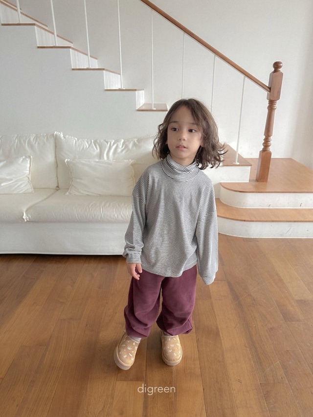 digreen25wn_Loose St Turtleneck