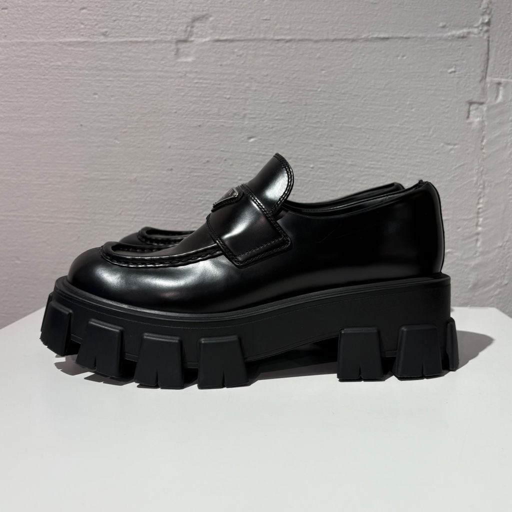 PRADA プラダ Monolith Lether Loafer モノリス ローファー 649