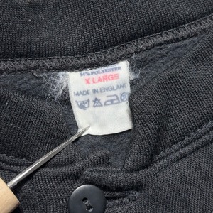 vintage 1990’s RED HOT CHILI PEPPERS embroidery sweat shirt made in England