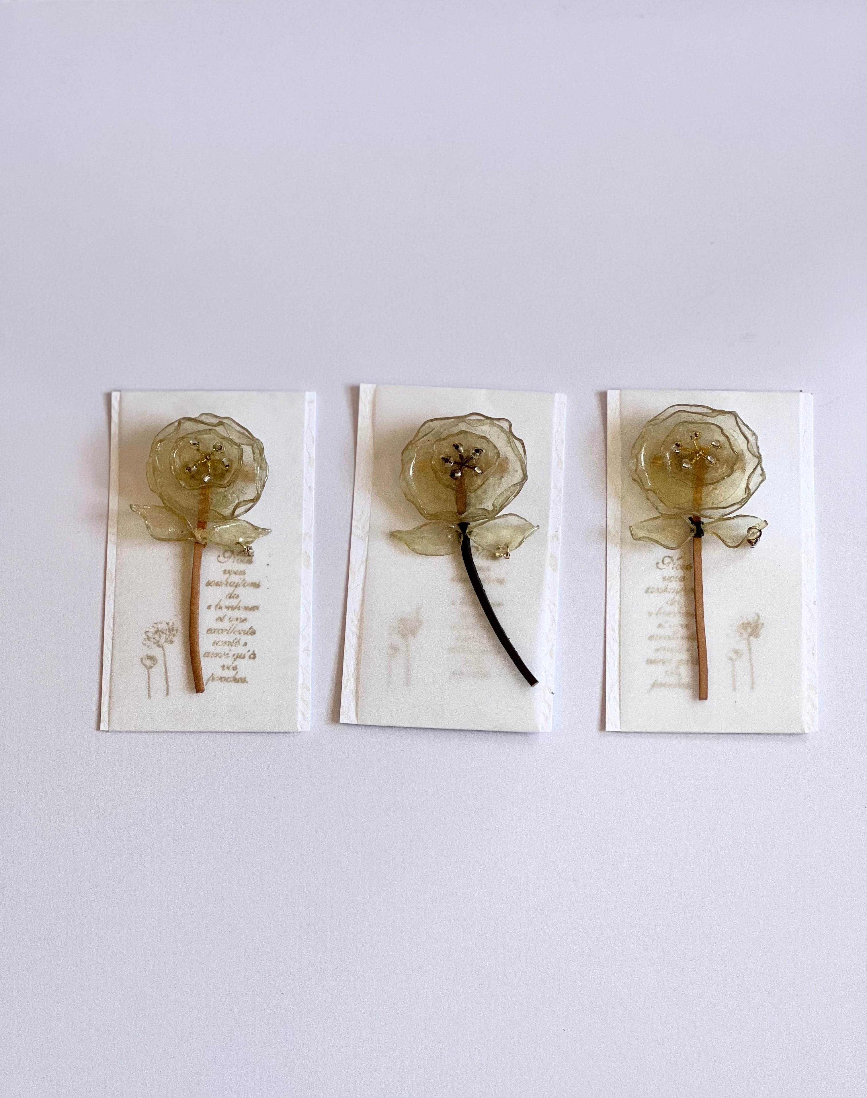 kaoruko 生革ブローチ お花 | teshigotoya ねむの木の豆