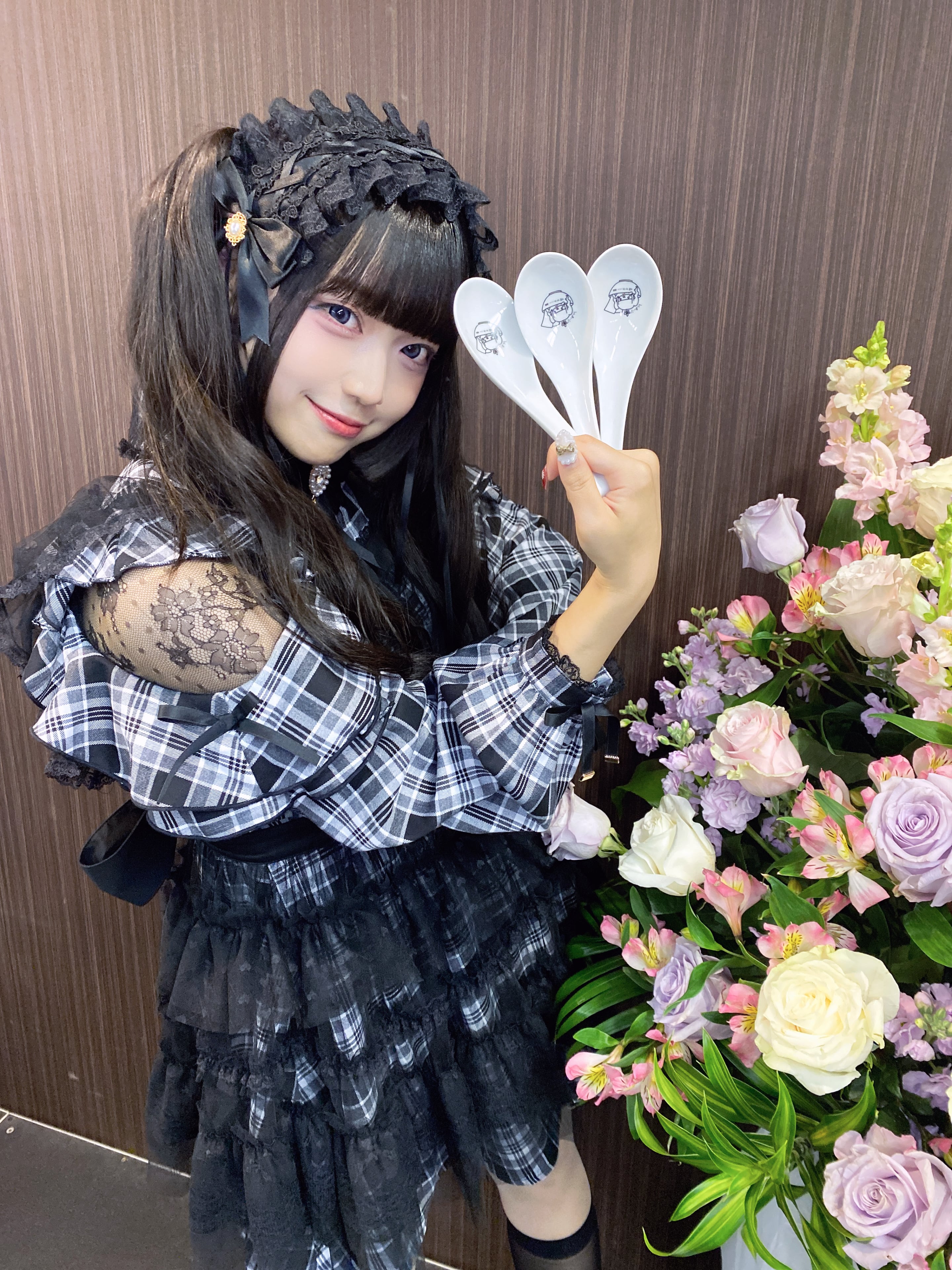 咲川ひなの 缶バッジ 咲かわいいイベント限定 咲川ひなののかわいいは私の中にあり！！ | ベルガモ ONLINE SHOP