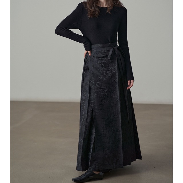 asymmetric pleated long skirt　10491