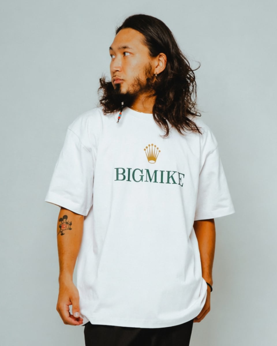 Swiss Logo S/S Tee - 102628402 | 【BIG MIKE / ビッグマイク】公式