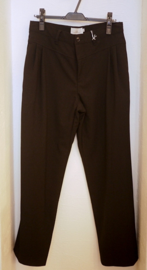 Wide Tuck Pants　BLACK