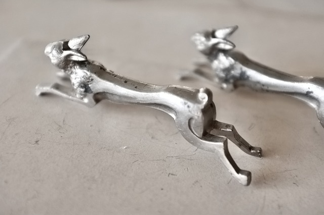 30s フランス 黙想する動物たちとアールデコ的カトラリーレスト うさぎさんa アンティーク