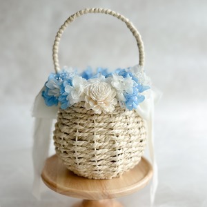 Ivory basket blue ringpillow