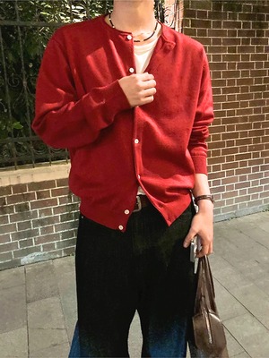 クラシックカジュアル｜思い出をまとう｜クルーネックカーディガンm0007