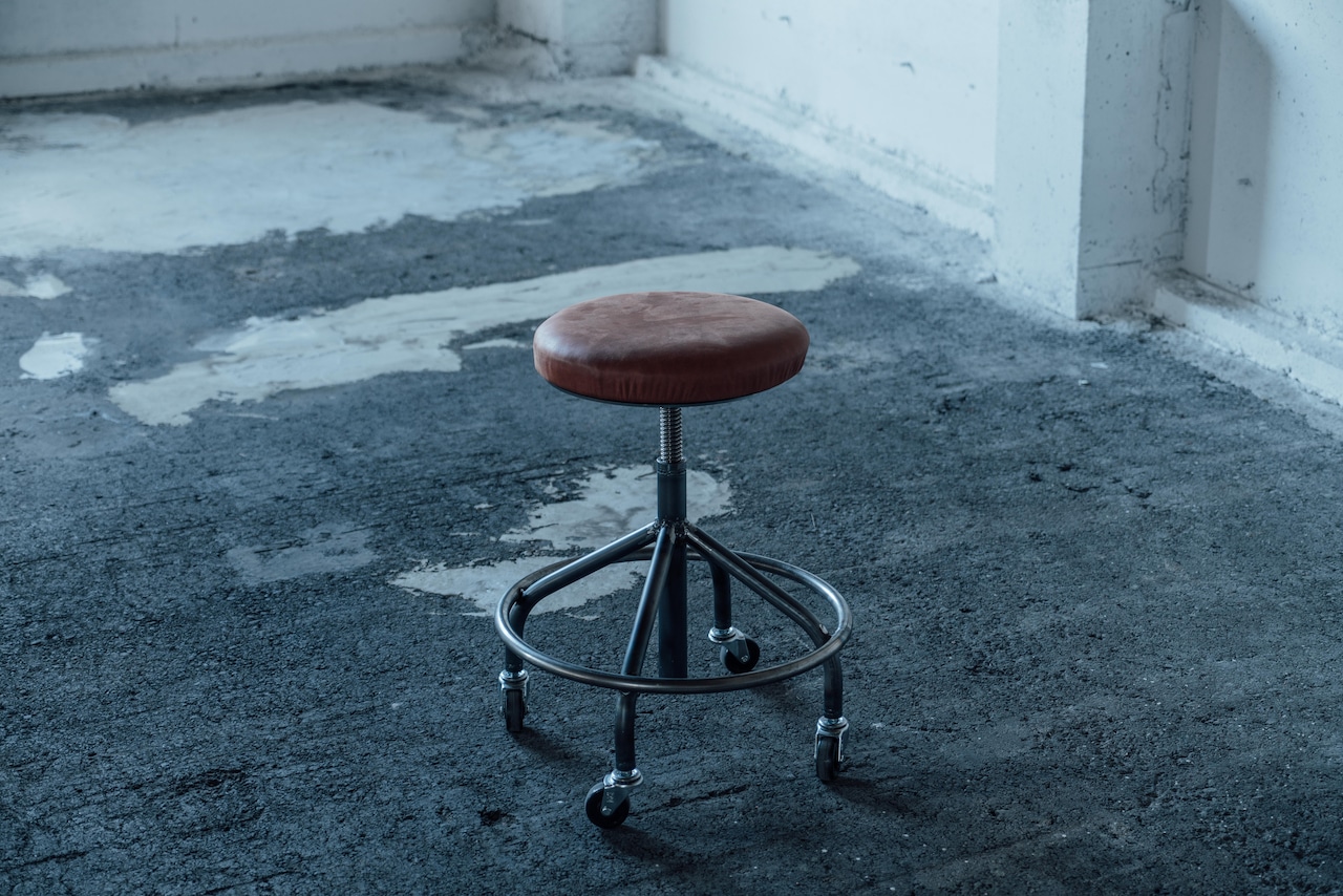 Helicoid Stool/ヘリコイドスツール/可動式/送料無料(北海道・沖縄・離島除く)