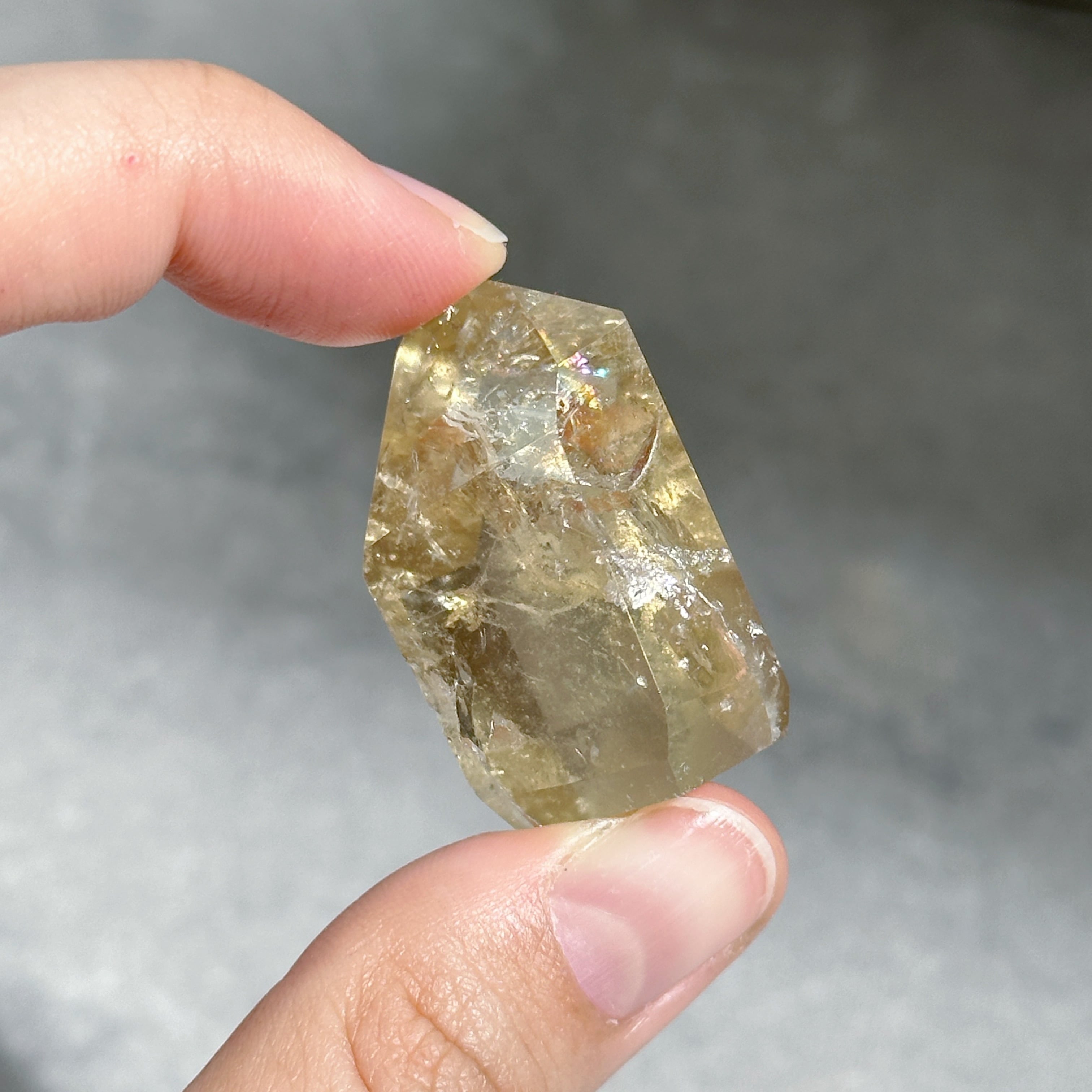 ファントム◎シトリン（黄水晶） タワー32◇ Citrine ◇ 天然石・鉱物