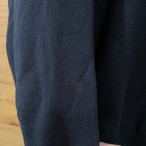 【NAUTICA】ニット セーター 黒ボディ 刺繍ロゴ クルーネック US古着